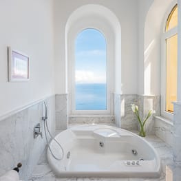 Suite Farouk Caesar Augustus Capri Italy